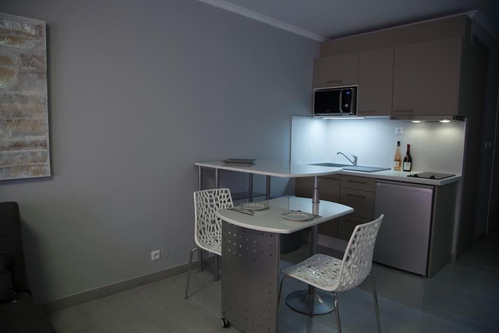 Stylish Studio In Only 50 Meters From Beach ! Nice Exterior foto